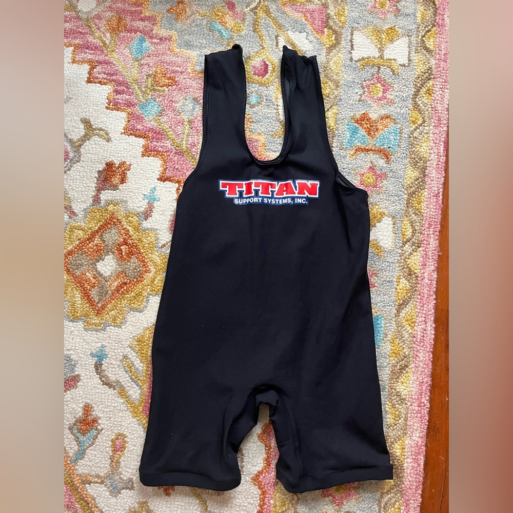 Titan powerlifting singlet 2XL